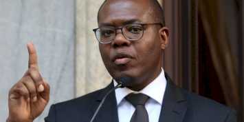 “História sombria da ditadura deve ser contada”, diz ministro em fórum